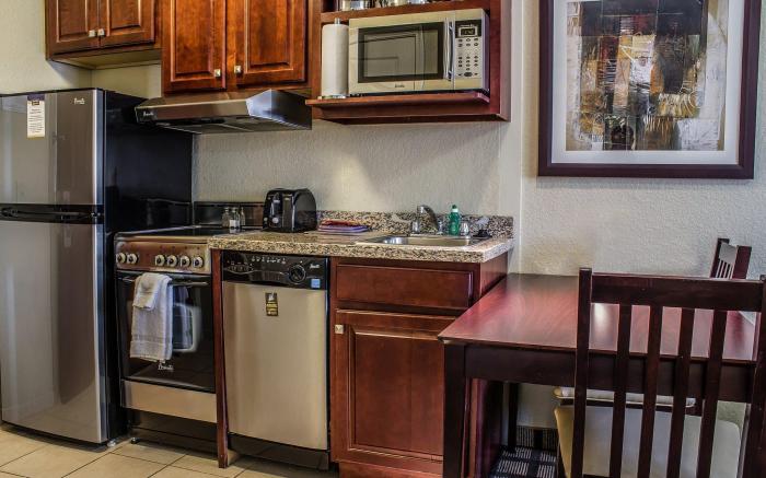 MainStay Suites Coralville - Iowa City