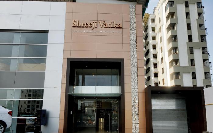 Hotel Shreeji Vatika, Airport Road