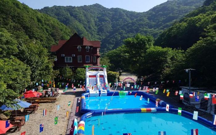 White Village Pension