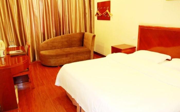 GreenTree Inn Hefei Huangshan Road Business Hotel