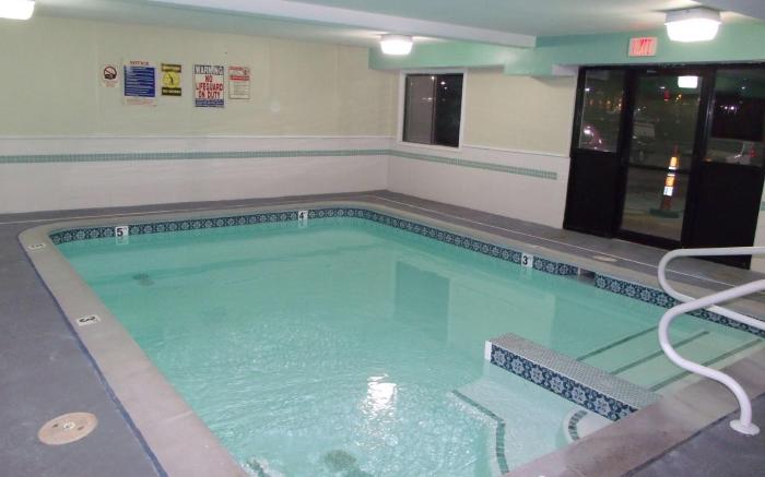 Americas Best Value Inn & Suites Harrisonville