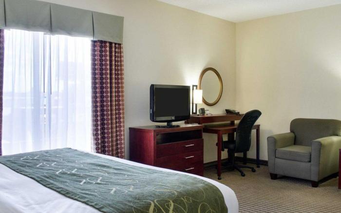 Comfort Suites