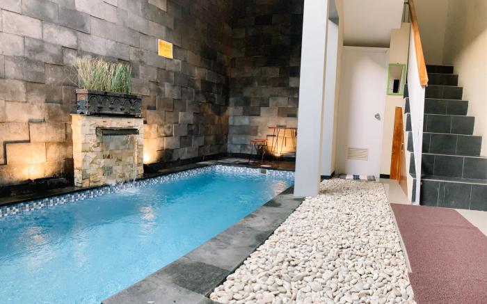 Thon House Near Jawa Timur Park 3 