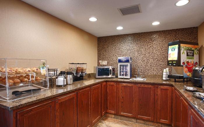 Best Western Plus Chelsea Hotel