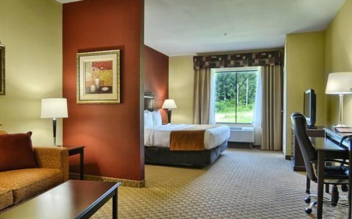 Comfort Suites