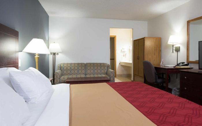 Travelodge by Wyndham Merrill