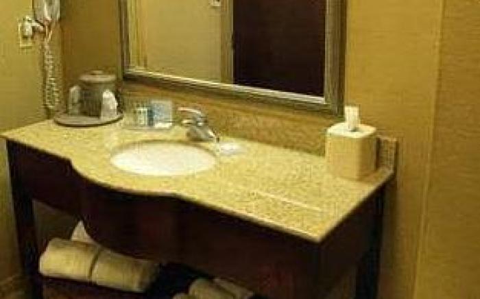 Hampton Inn & Suites Opelika - I-85 - Auburn Area