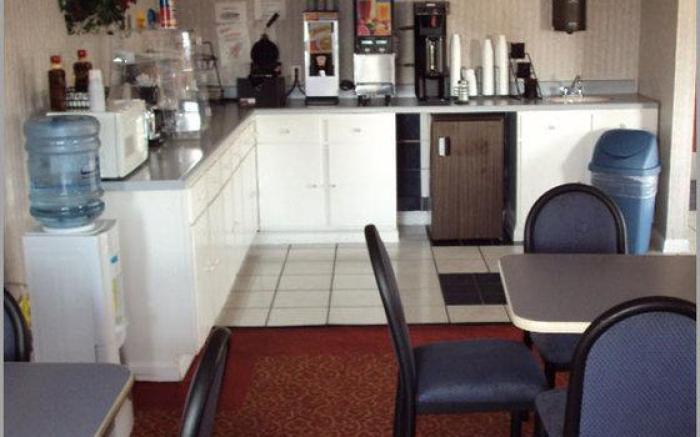 Regency Travel Inn
