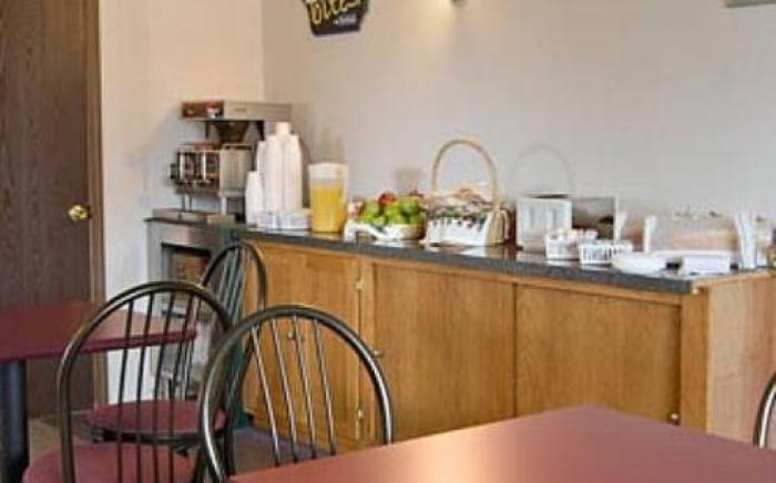 Royal Inn & Suites
