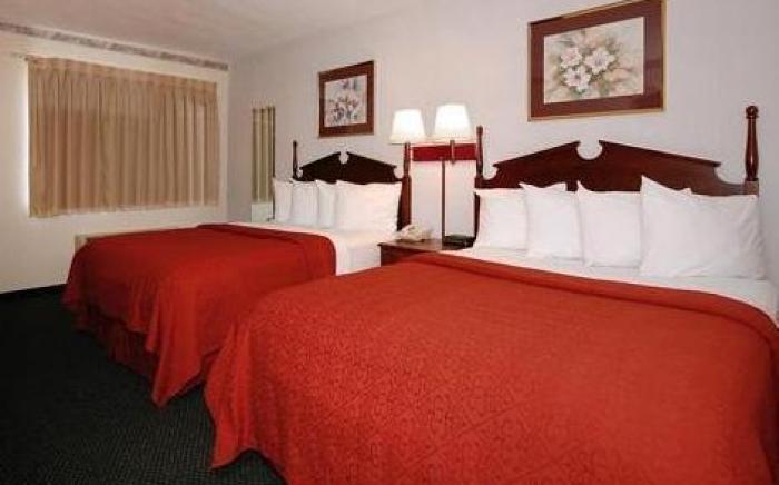Quality Inn Morton at I-74