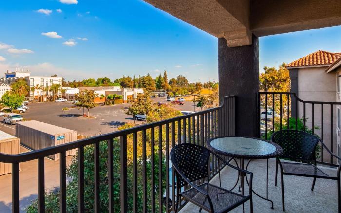 Best Western Visalia Hotel