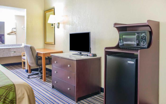 Econo Lodge Belton - Kansas City South