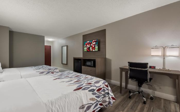 Red Roof Inn & Suites Vineland- Buena