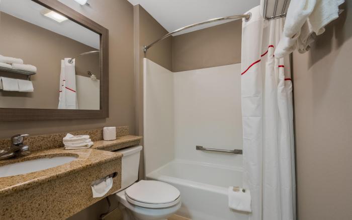 Red Roof Inn & Suites Vineland- Buena