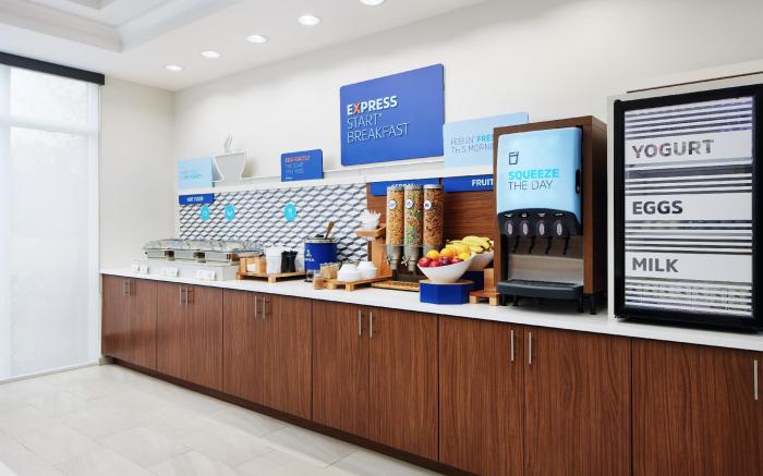 Holiday Inn Express Hotel & Suites Port St. Lucie West By IHG