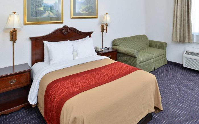 Comfort Inn & Suites