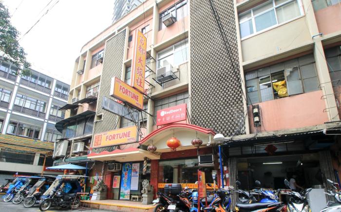 RedDoorz Plus @ Chinatown Binondo