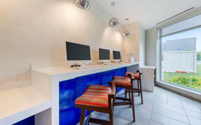 GLo Best Western Kanata Ottawa West