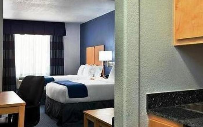 Holiday Inn Express Hotel & Suites Hutto By IHG