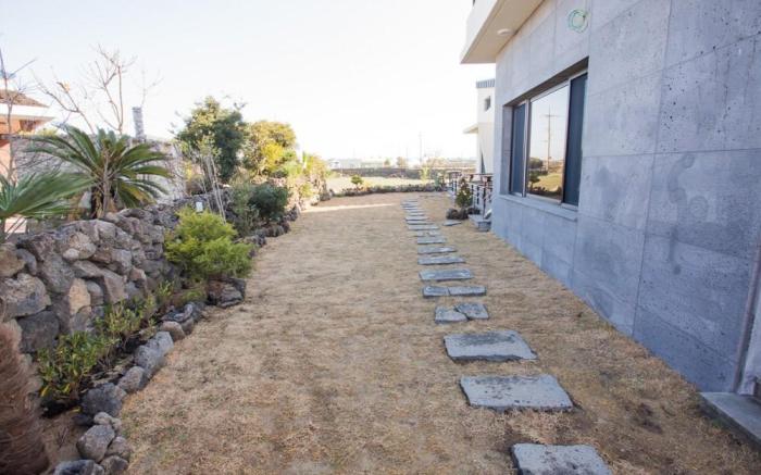 Arapani Pension