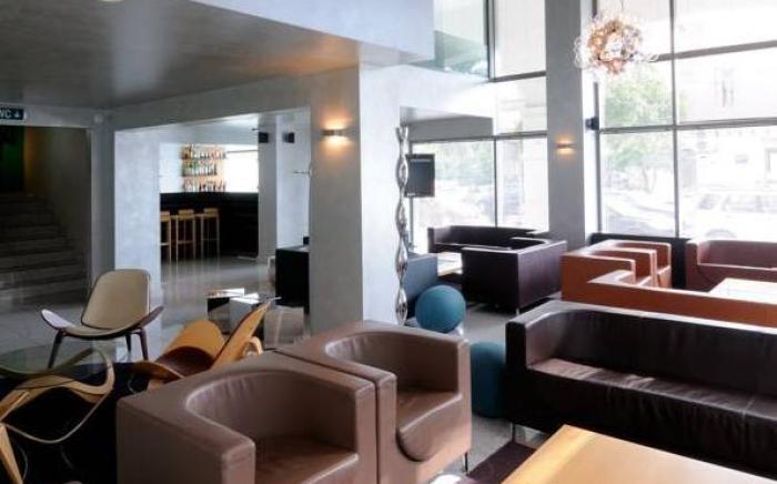 Maniatis Hotel
