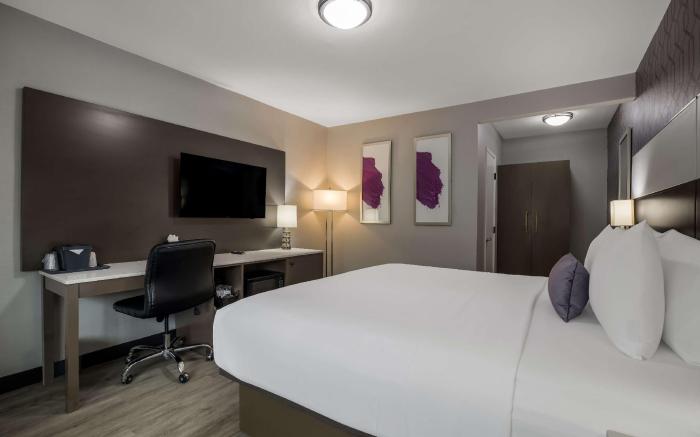 Sunset West Hotel, SureStay Collection by Best Western