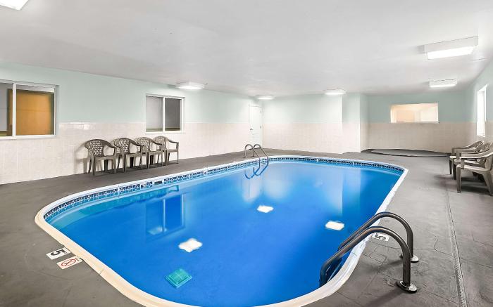 SureStay Plus Hotel by Best Western Bettendorf