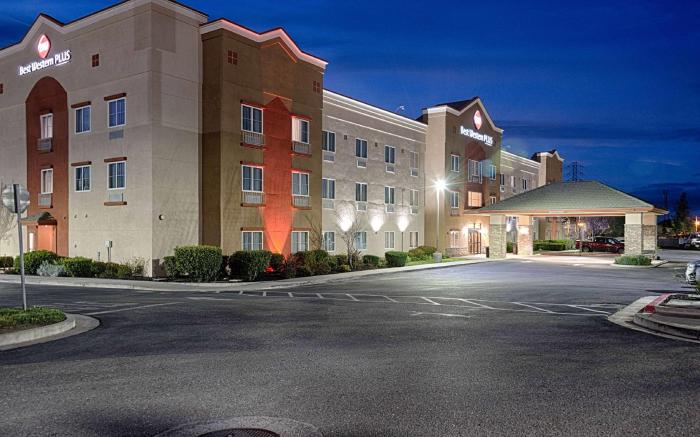 Best Western Plus Delta Inn & Suites