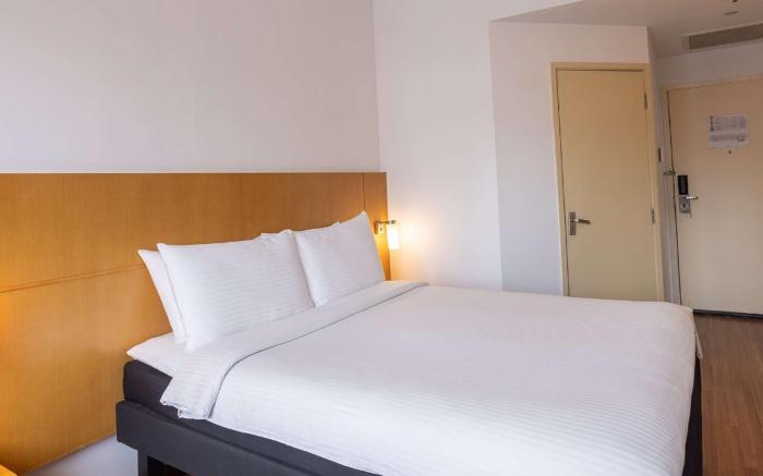 Ibis Singapore on Bencoolen - Newly Renovated