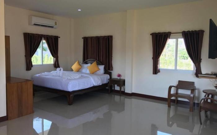 Mae Feak Villa