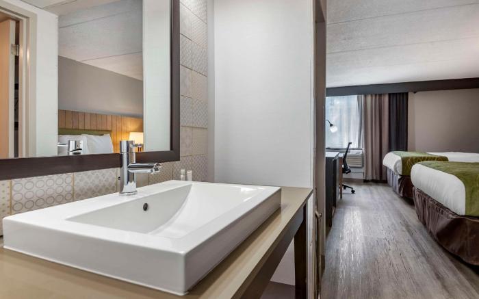 Comfort Inn & Suites Liverpool - Syracuse North