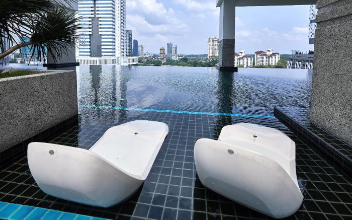 Luxury Studio  1 @ Twin Galaxy To Larkin 15min