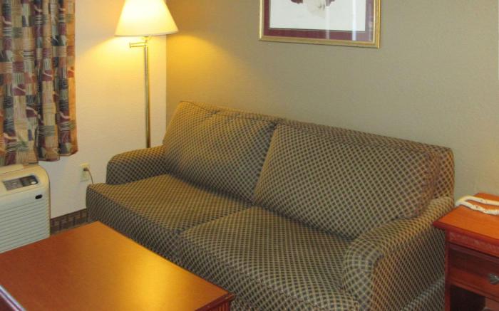 Econo Lodge Inn & Suites Manchester North