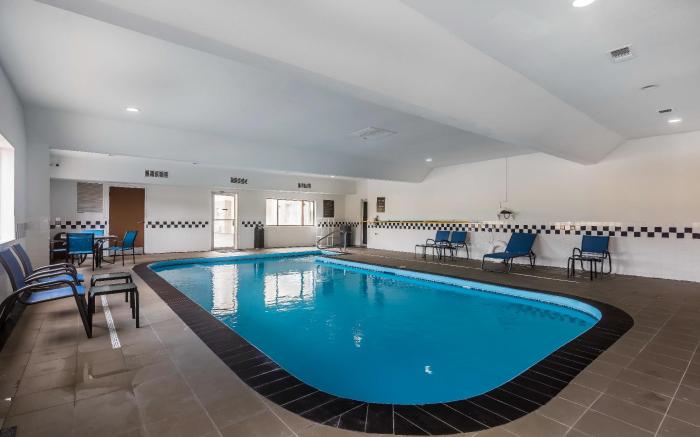Comfort Inn & Suites Crystal Inn Sportsplex