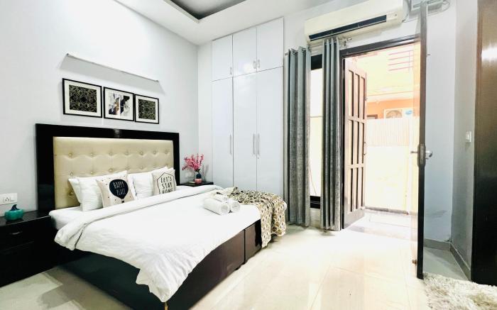 OLIVE Service Apartments DLF Galleria Gurgaon