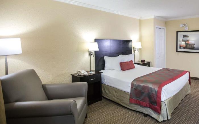 Ramada Hotel & Conference Center by Wyndham Jacksonville