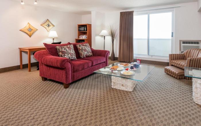 Ramada by Wyndham Edmonton South