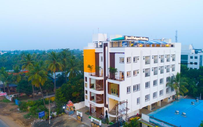 Grand Padappai Residency