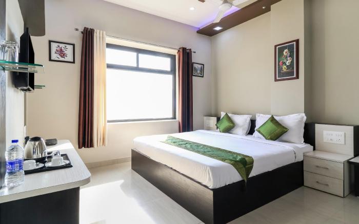 Hotel Raj Garden
