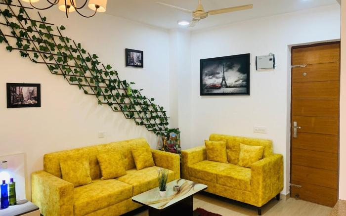The Safe Square ★★★★★ near India Expo Mart