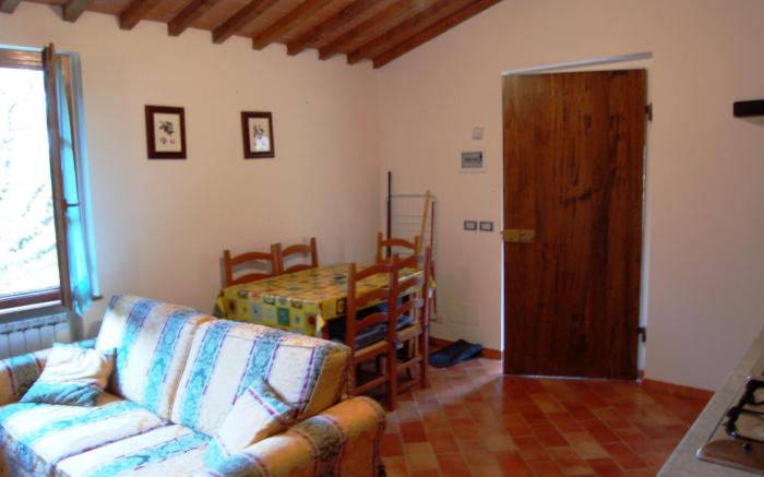 three-room apartment at the gates of Chianti