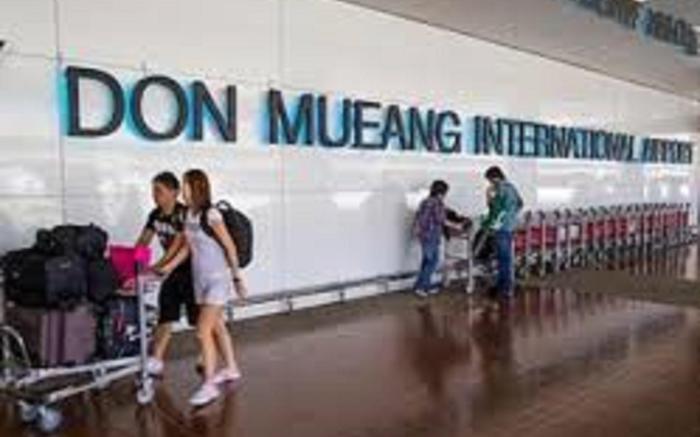 Entire house - 2 King Beds with Taxi Meetgreet service