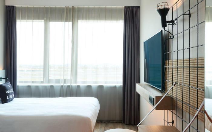 Moxy Amsterdam Schiphol Airport