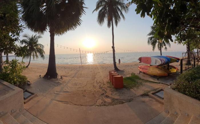 Movenpick Pool Villa 2 Floor by Hello Pattaya