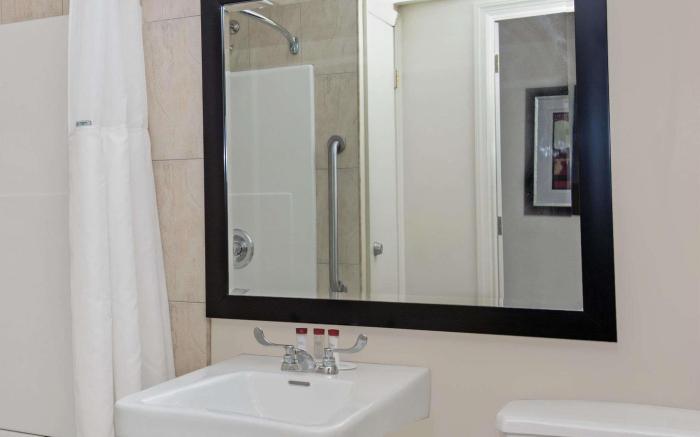 Ramada by Wyndham Staten Island