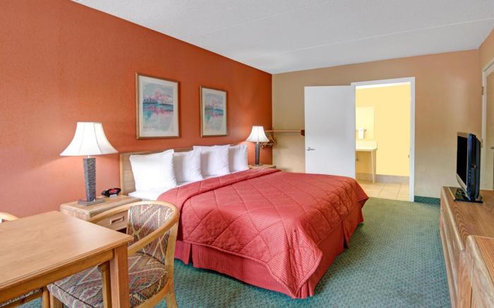 Ramada by Wyndham Albuquerque Airport