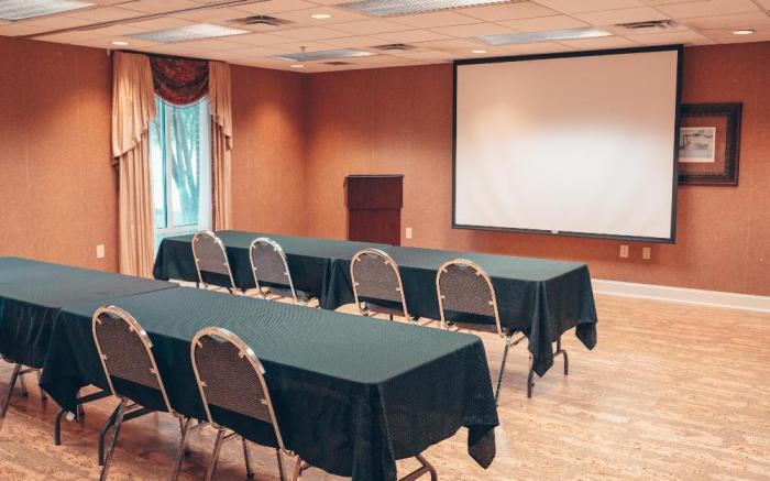 Spark by Hilton Tuscumbia Muscle Shoals