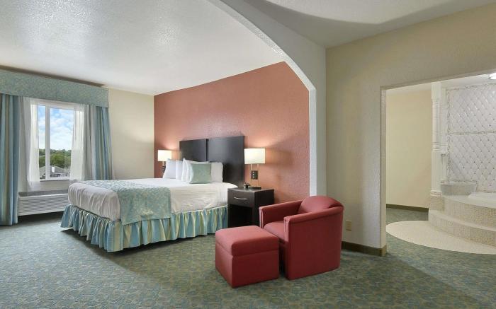 Ramada by Wyndham South Waco
