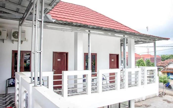 Samar Wulu Guest House Syariah Mitra RedDoorz near Ketapang