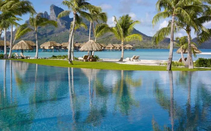 Four Seasons Resort Bora Bora